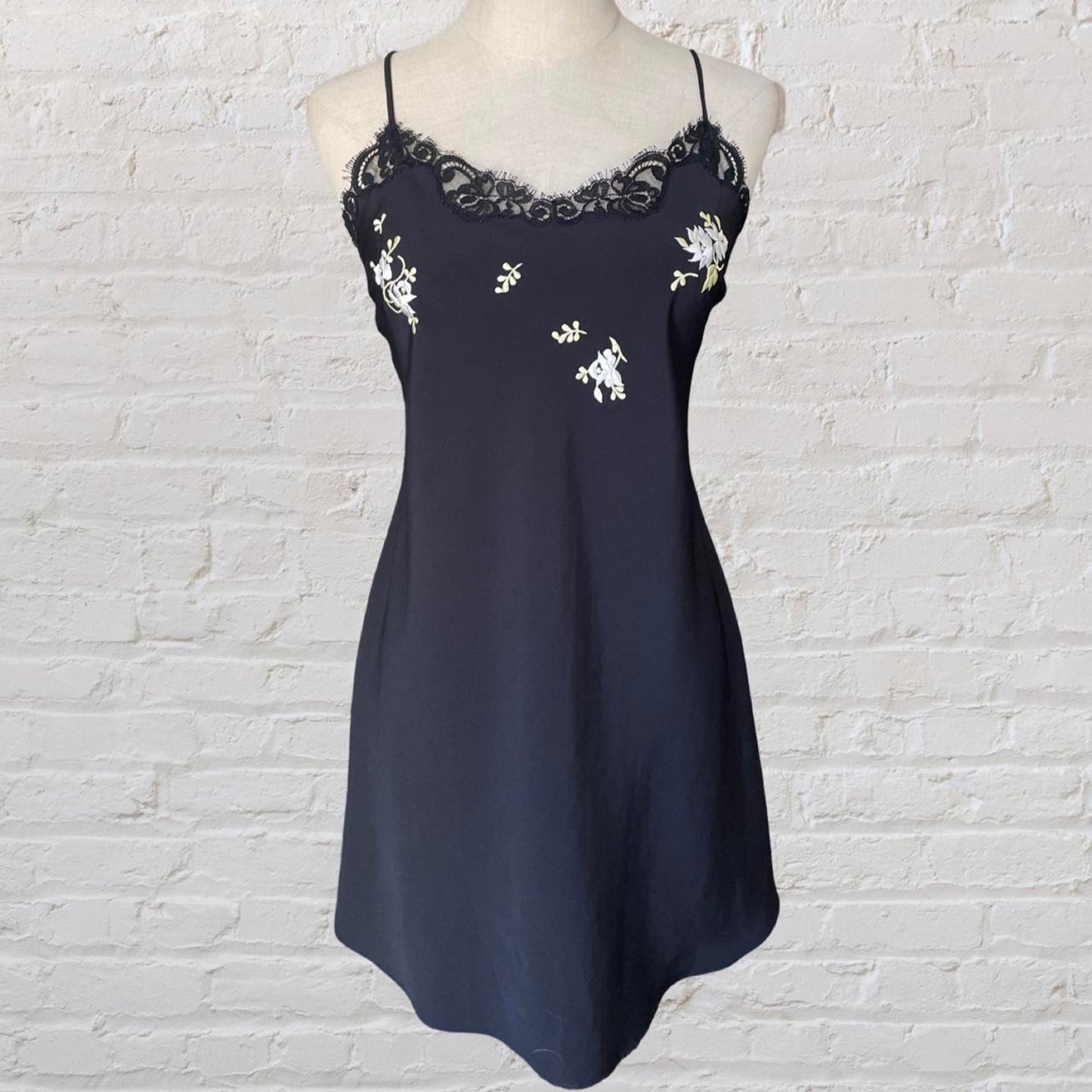 Vintage 90s Floral Embroidered Slip Dress – Halsey Vintage