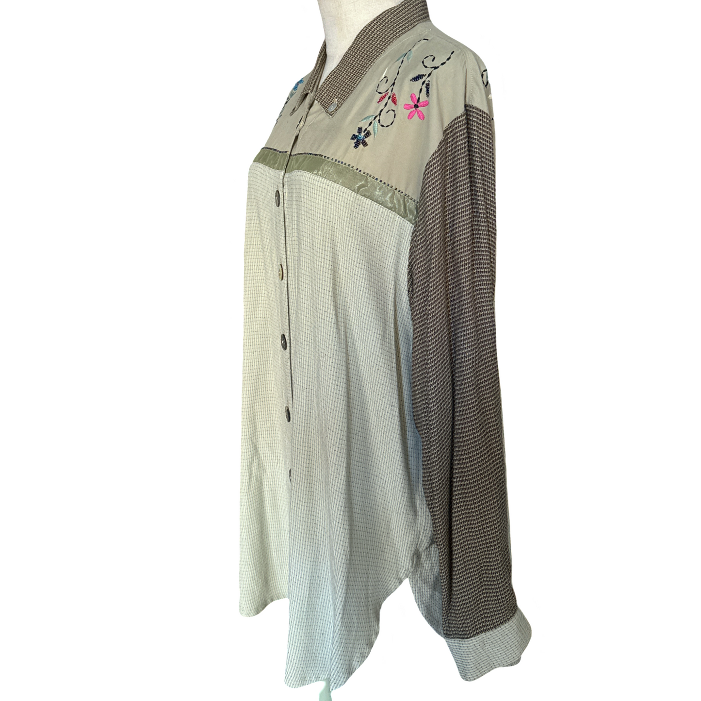 Vintage Textured Embroidered Button Up Top